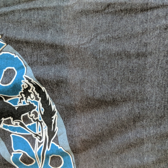 Dark-gray t-shirt with surf print in blue/white. Size M - Picture 6 of 6